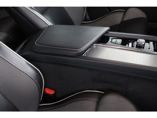 Volvo  S60 2.0 B5 R-Design ActivLease financial lease