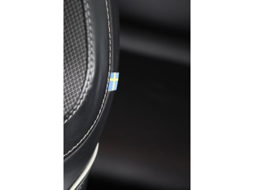 Volvo  S60 2.0 B5 R-Design ActivLease financial lease