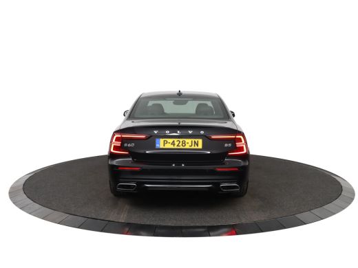 Volvo  S60 2.0 B5 R-Design ActivLease financial lease