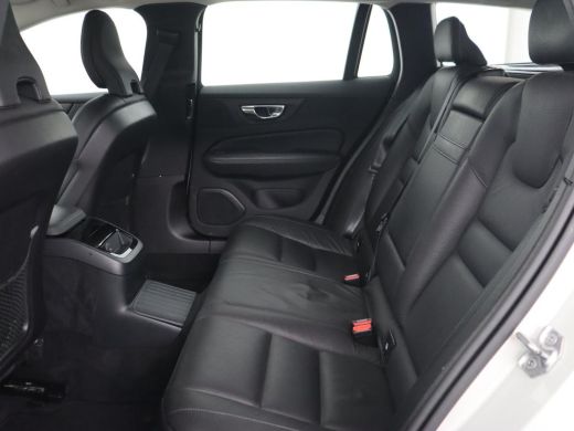 Volvo  V60 2.0 T6 AWD Recharge Inscription | Trekhaak | Stoel & stuurverwarming | Leder | Adaptive cruise | ... ActivLease financial lease