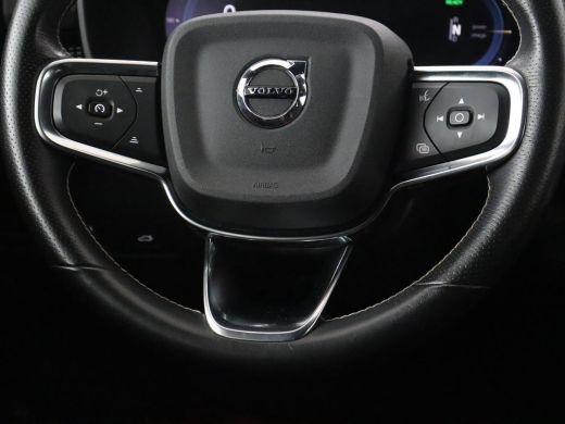 Volvo  XC40 Recharge P8 AWD R Design | Trekhaak | Stoel & stuurverwarming | Camera | Carplay | Leder/Alcantar... ActivLease financial lease