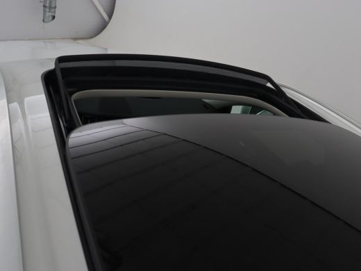 Volvo  XC60 2.0 Recharge T6 AWD Inscription | Panoramadak | Trekhaak | Leder | Stoelverwarming | Camera | Car... ActivLease financial lease