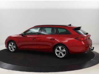 Seat Leon 1.5 TSI FR Business Intense | Trekhaak | Carplay | Adaptive cruise | Navigatie | Sportstoelen | C...