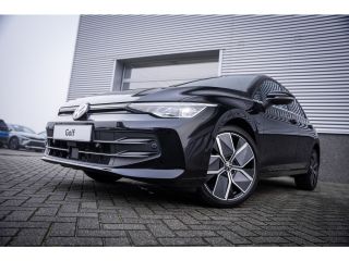 Volkswagen Golf Style Edition eHybrid Inclusief &euro;2000,- inruilvoordeel | 'App-Connect' draadloze smartphone integ...