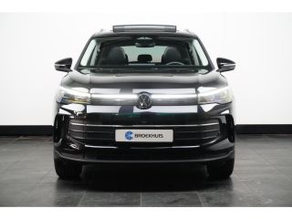 Volkswagen Tiguan 1.5 TSI eHybrid 204 pk Life 6-DSG | Panoramadak | Wegklapbare Trekhaak | Rondomzicht camera |