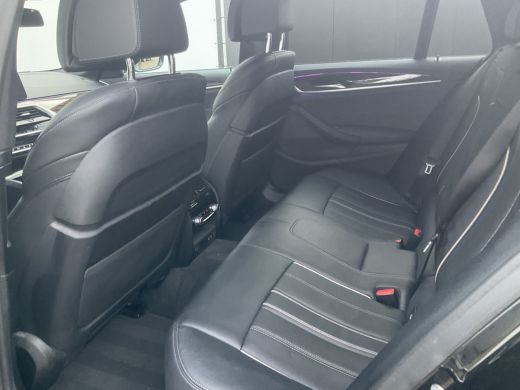 BMW 5 Serie Touring 530e xDrive M-sport HUD Laser Memory 4wielsturing Pano Business Edition Plus ActivLease financial lease