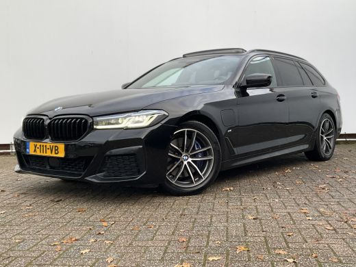 BMW 5 Serie Touring 530e xDrive M-sport HUD Laser Memory 4wielsturing Pano Business Edition Plus ActivLease financial lease