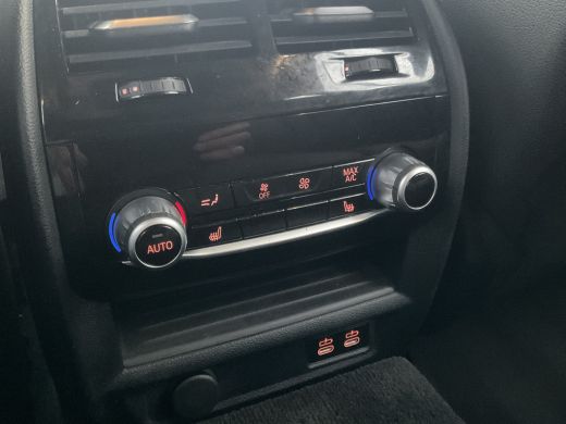 BMW 5 Serie Touring 530e xDrive M-sport HUD Laser Memory 4wielsturing Pano Business Edition Plus ActivLease financial lease