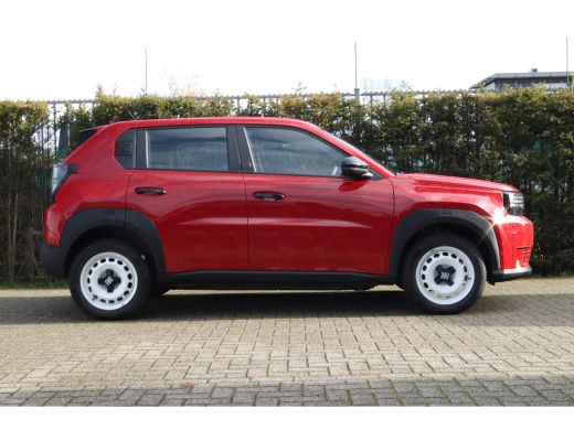 Fiat Grande Panda RED 11kW 44 kWh | Cruise Control | Carplay | Radio | Sensoren achter | Airco | Elektr. ramen ActivLease financial lease