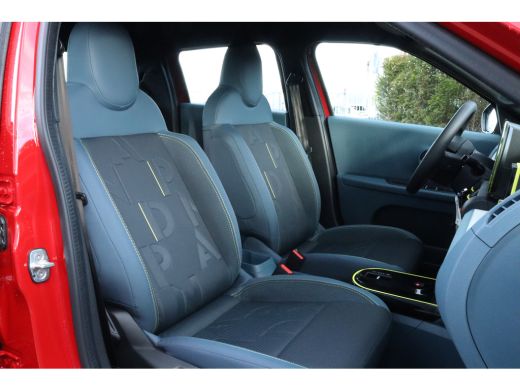 Fiat Grande Panda RED 11kW 44 kWh | Cruise Control | Carplay | Radio | Sensoren achter | Airco | Elektr. ramen ActivLease financial lease