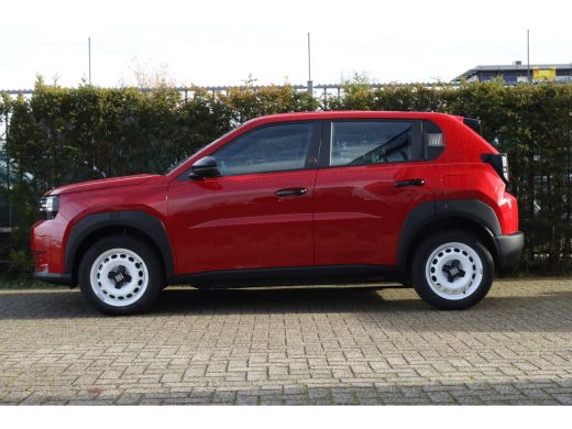 Fiat Grande Panda RED 11kW 44 kWh | Cruise Control | Carplay | Radio | Sensoren achter | Airco | Elektr. ramen ActivLease financial lease