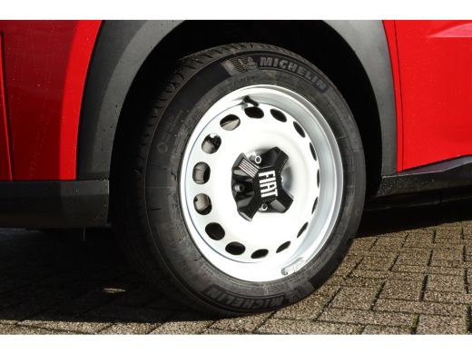 Fiat Grande Panda RED 11kW 44 kWh | Cruise Control | Carplay | Radio | Sensoren achter | Airco | Elektr. ramen ActivLease financial lease