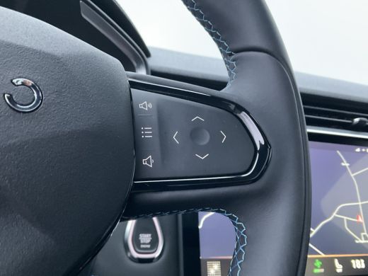 Lynk & Co 01 1.5 262PK PHEV Zwarte hemel 360&deg; StoelVerw. Panoramadak Plug-in ActivLease financial lease