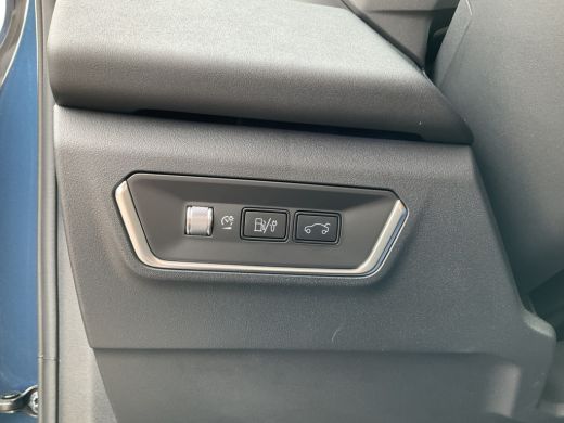 Lynk & Co 01 1.5 262PK PHEV Zwarte hemel 360&deg; StoelVerw. Panoramadak Plug-in ActivLease financial lease