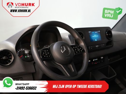 Mercedes-Benz Sprinter 317 CDI Aut. L2H2 3.5t Trekverm./ Gev.Stoel/ Standkachel/ Carplay/ Camera/ Navi/ Cruise/ DAB/ LMV... ActivLease financial lease