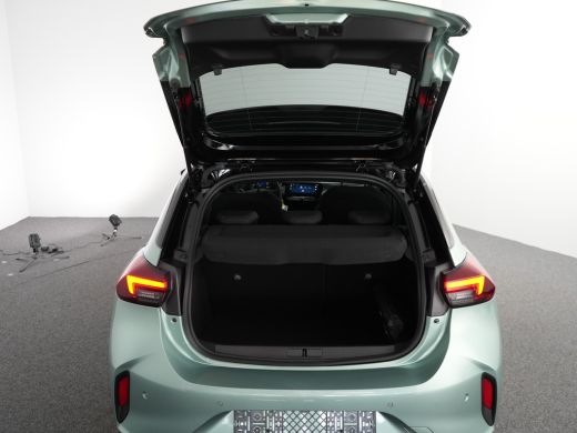 Opel Corsa YES | LED koplampen met LED dagrijverlichting | Licht- en regensensor | Parkeersensoren achter ActivLease financial lease