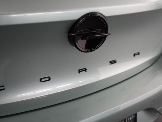 Opel Corsa YES | LED koplampen met LED dagrijverlichting | Licht- en regensensor | Parkeersensoren achter ActivLease financial lease