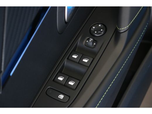 Peugeot 208 Hybrid 100 e-DCS6 GT | Panoramadak | Camera | PDC V+A | Verw. voorstoelen | LMV 17"| Keyless entr... ActivLease financial lease