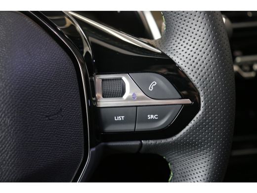 Peugeot 208 Hybrid 100 e-DCS6 GT | Panoramadak | Camera | PDC V+A | Verw. voorstoelen | LMV 17"| Keyless entr... ActivLease financial lease