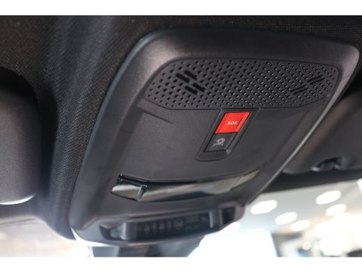 Peugeot 208 Hybrid 100 e-DCS6 GT | Panoramadak | Camera | PDC V+A | Verw. voorstoelen | LMV 17"| Keyless entr... ActivLease financial lease