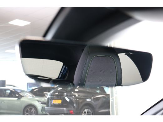 Peugeot 208 Hybrid 100 e-DCS6 GT | Panoramadak | Camera | PDC V+A | Verw. voorstoelen | LMV 17"| Keyless entr... ActivLease financial lease