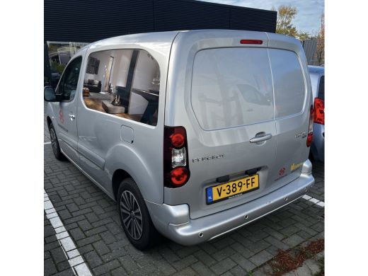 Peugeot Partner 120 1.6 BlueHDi 100 L1 Premi&egrave;re Camera | Cruise | Navigatie | Bluetooth | Parkeersensoren | Airco... ActivLease financial lease