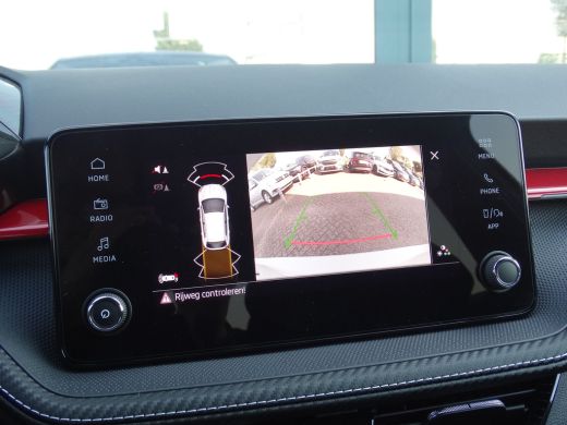 Skoda Fabia Monte Carlo | Achteruitrijcamera | Cruise control met speedlimiter | Driver Activity Assistant, v... ActivLease financial lease