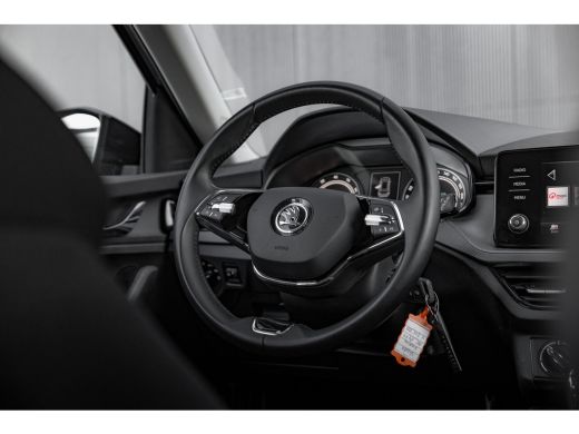 Skoda Kamiq 1.0 TSI Ambition | Automaat | Cruise Control | Carplay | Airconditioning ActivLease financial lease