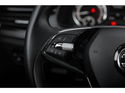 Skoda Kamiq 1.0 TSI Ambition | Automaat | Cruise Control | Carplay | Airconditioning ActivLease financial lease