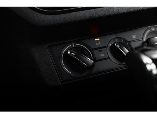 Skoda Kamiq 1.0 TSI Ambition | Automaat | Cruise Control | Carplay | Airconditioning ActivLease financial lease