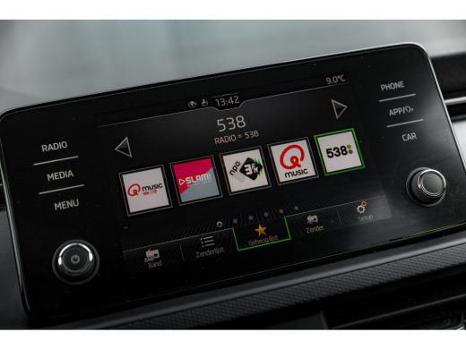 Skoda Kamiq 1.0 TSI Ambition | Automaat | Cruise Control | Carplay | Airconditioning ActivLease financial lease