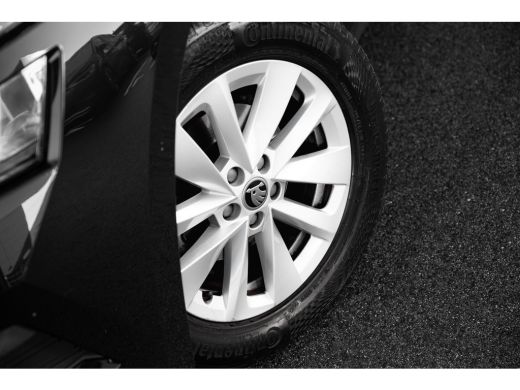 Skoda Kamiq 1.0 TSI Ambition | Automaat | Cruise Control | Carplay | Airconditioning ActivLease financial lease