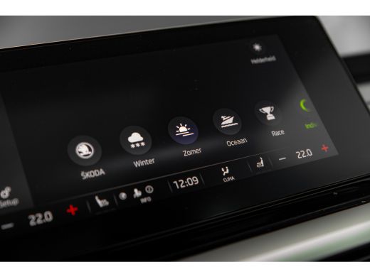 Skoda Octavia Combi 1.5 e-TSI Business Edition Plus | Trekhaak | Panoramadak | Voorruit verwarming | Carplay | ... ActivLease financial lease