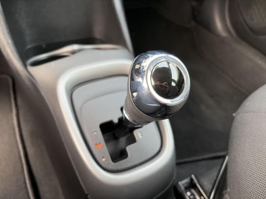 Toyota Aygo 1.0 VVT-i x-play ActivLease financial lease