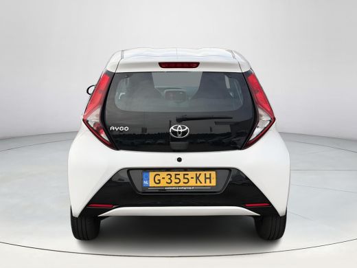 Toyota Aygo 1.0 VVT-i x-play ActivLease financial lease