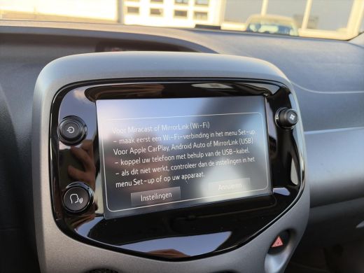 Toyota Aygo 1.0 VVT-i x-play limited cabrio ActivLease financial lease