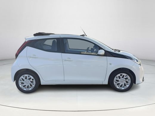 Toyota Aygo 1.0 VVT-i x-play limited cabrio ActivLease financial lease
