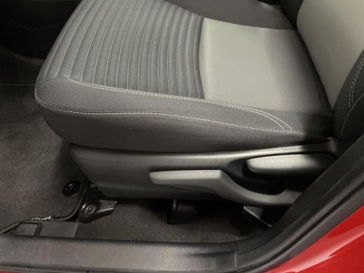 Toyota Yaris 1.5 Hybrid Active ActivLease financial lease