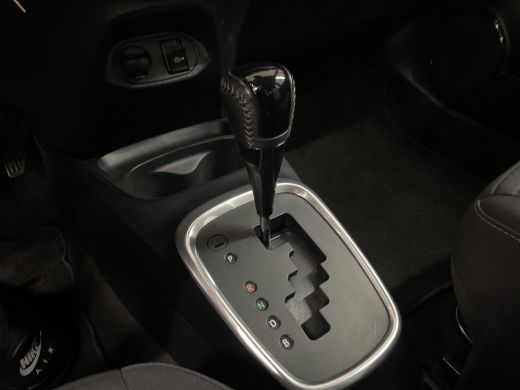 Toyota Yaris 1.5 Hybrid Active ActivLease financial lease