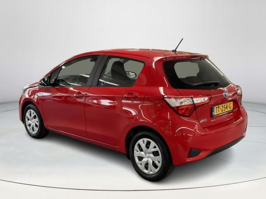 Toyota Yaris 1.5 Hybrid Active ActivLease financial lease