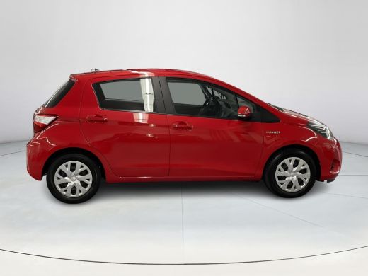 Toyota Yaris 1.5 Hybrid Active ActivLease financial lease