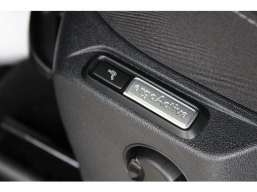 Volkswagen Tiguan Allspace 1.5 TSI Life Business 7p. | Adaptive cruise control | Stoel- en stuurverwarming | 7 persoons ! | ... ActivLease financial lease