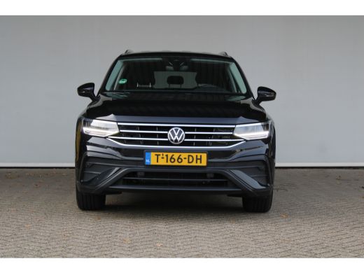 Volkswagen Tiguan Allspace 1.5 TSI Life Business 7p. | Adaptive cruise control | Stoel- en stuurverwarming | 7 persoons ! | ... ActivLease financial lease