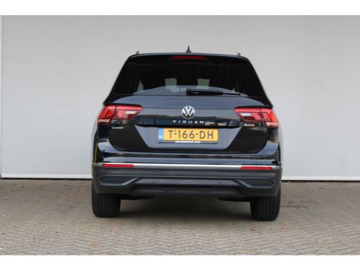 Volkswagen Tiguan Allspace 1.5 TSI Life Business 7p. | Adaptive cruise control | Stoel- en stuurverwarming | 7 persoons ! | ... ActivLease financial lease
