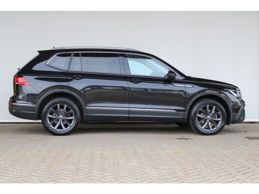 Volkswagen Tiguan Allspace 1.5 TSI Life Business 7p. | Adaptive cruise control | Stoel- en stuurverwarming | 7 persoons ! | ... ActivLease financial lease