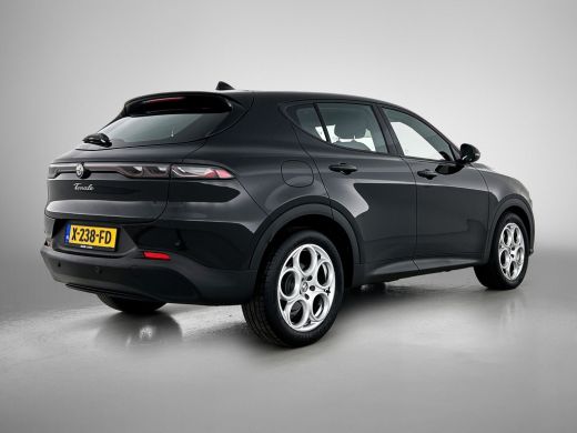 Alfa Romeo Tonale 1.5T Hybrid 131PK Automaat Sprint / Pdc.V+A / Stoel+Stuur verwarming / Navigatie / Lmv / Adaptive... ActivLease financial lease