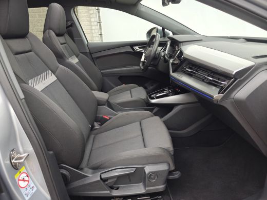 Audi Q4 e-tron 40 Launch edition Advanced Plus 77 kWh | Achterbank neerklapbaar | Achteruitrijcamera | Airco (au... ActivLease financial lease