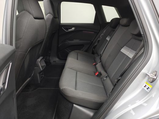 Audi Q4 e-tron 40 Launch edition Advanced Plus 77 kWh | Achterbank neerklapbaar | Achteruitrijcamera | Airco (au... ActivLease financial lease