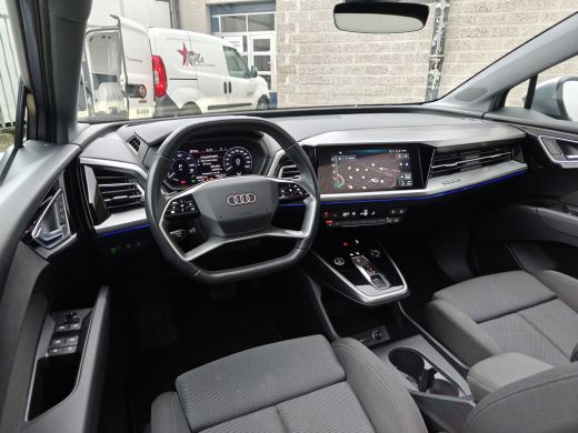 Audi Q4 e-tron 40 Launch edition Advanced Plus 77 kWh | Achterbank neerklapbaar | Achteruitrijcamera | Airco (au... ActivLease financial lease