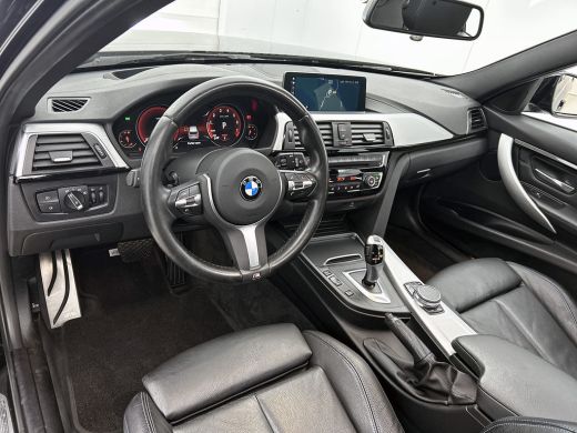 BMW 3 Serie Touring 318i M Sport Automaat Corporate / Panoramadak / Leder-sport / Camera / Navigatie / M-Spor... ActivLease financial lease